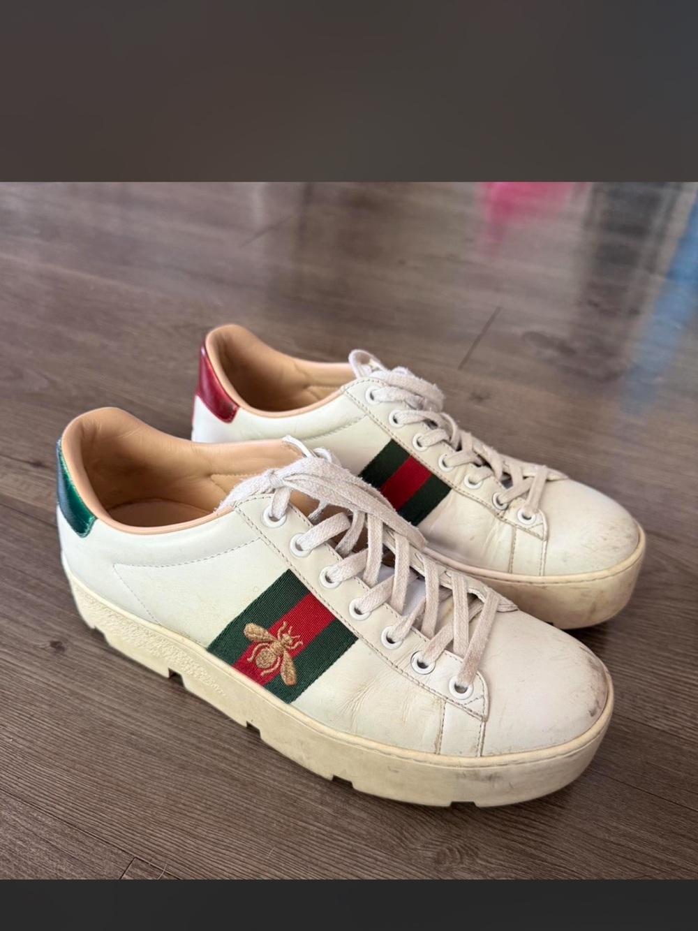 Gucci White Leather Sneakers with Green and Red Stripe and Gold Bee